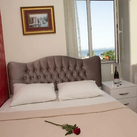 Desina Deluxe Hotel
